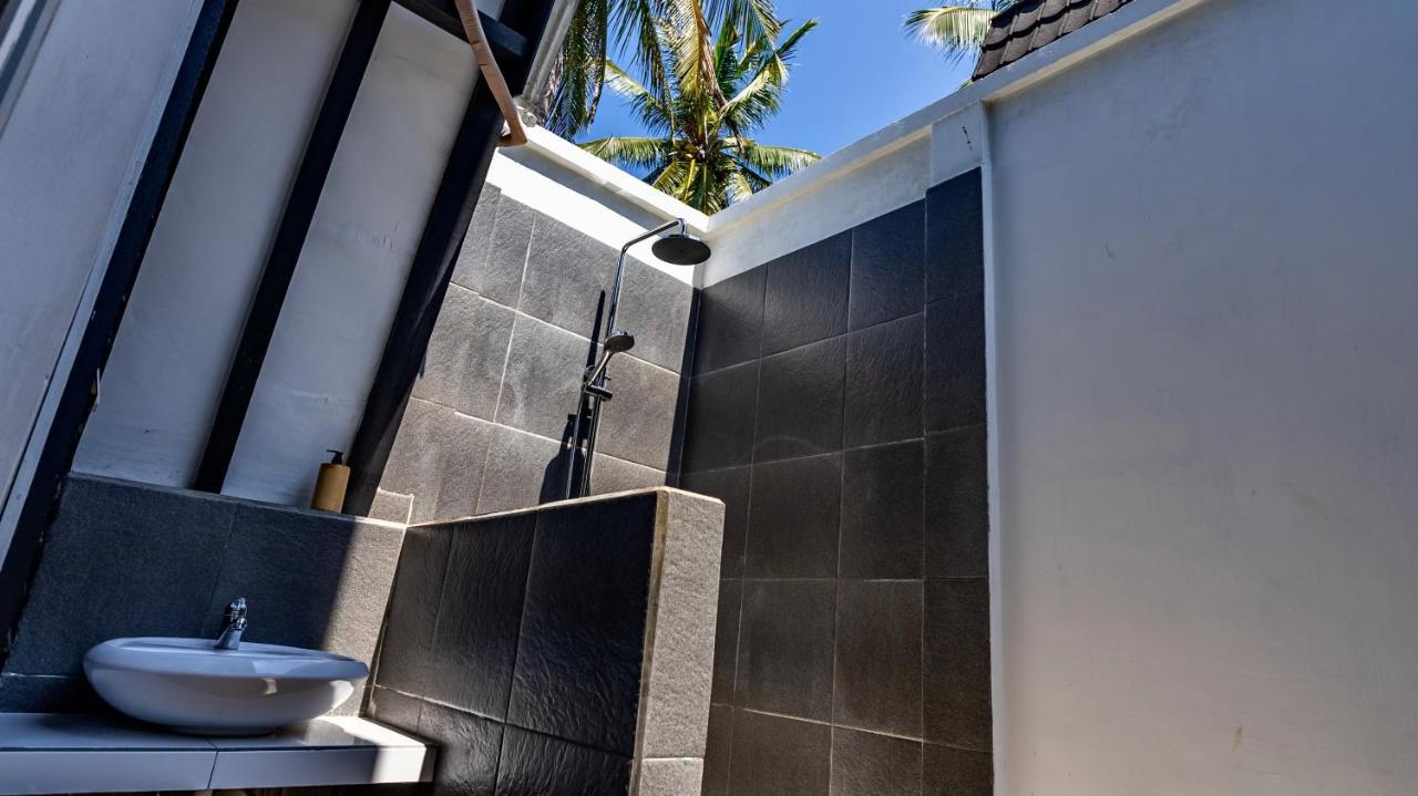 Sanctum Dive Bungalows With Private Pool Gili Trawangan Dış mekan fotoğraf