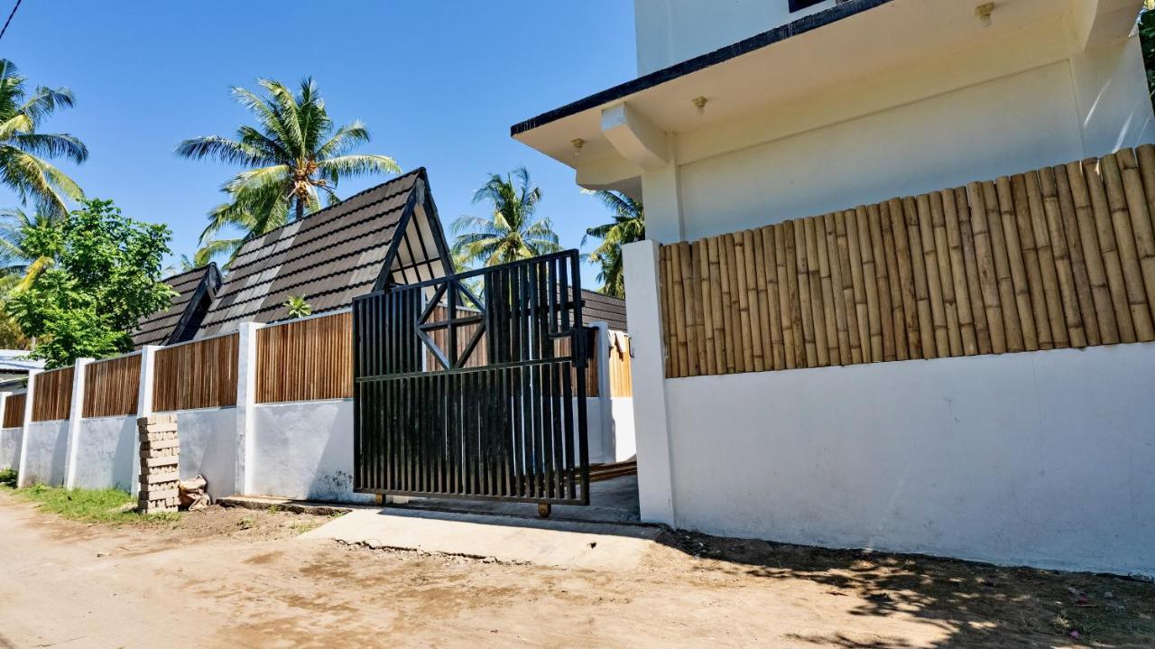 Sanctum Dive Bungalows With Private Pool Gili Trawangan Dış mekan fotoğraf